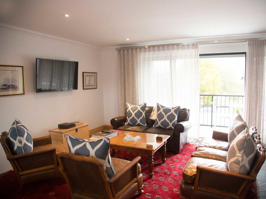 7 Ackermann Place Guest House Стеленбош Екстериор снимка