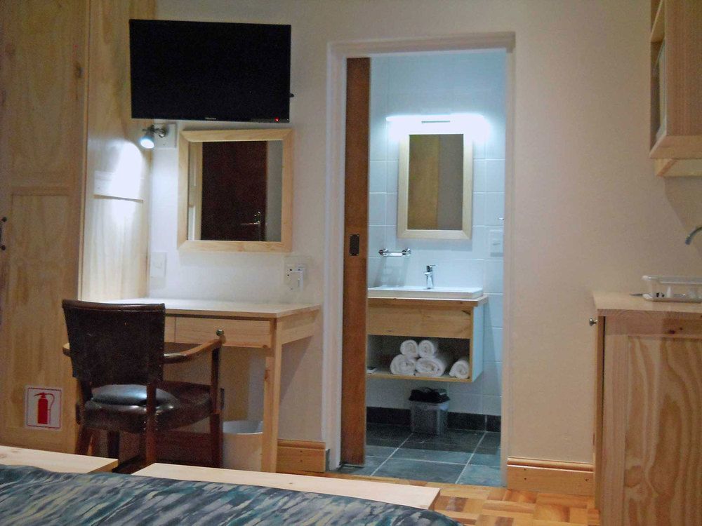 7 Ackermann Place Guest House Стеленбош Екстериор снимка